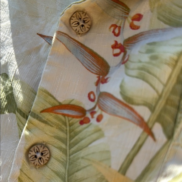 Tommy Bahama Cream and Green Casual Button Down Shirt - Picture 4 of 8